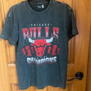 Abercrombie and Fitch, Chicago Bulls graphic tee